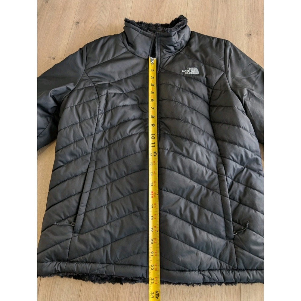 The North Face Black Quilted Ski Jacket - Picture 7 of 13